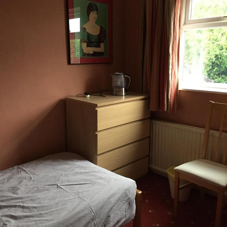 Hotel 5 Ravenhurst Drive Walsall Buitenkant foto