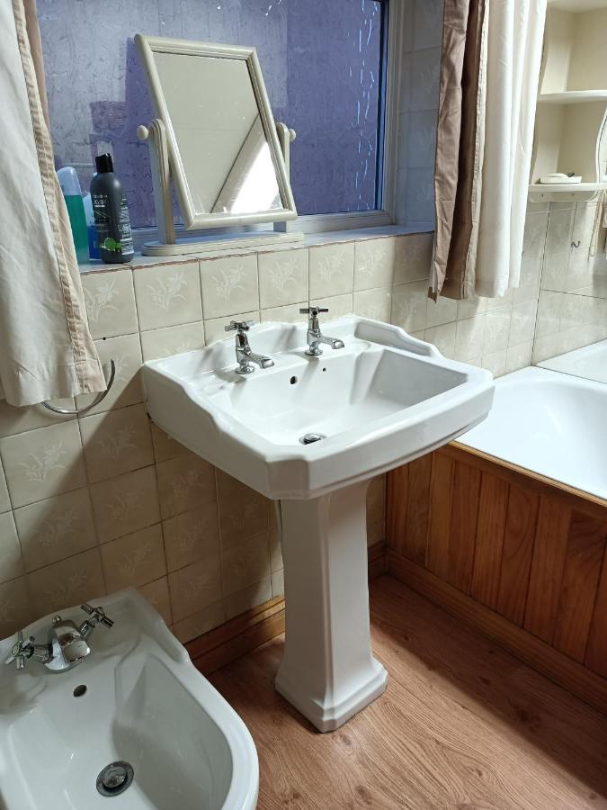 Hotel 5 Ravenhurst Drive Walsall Buitenkant foto